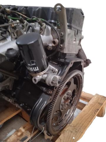 Motor montado Mercedes E T124