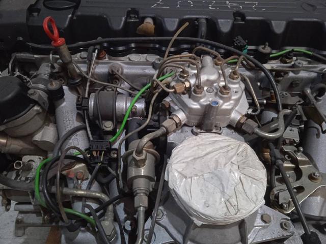 Motor montado Mercedes E T124