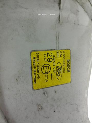 FORD 1042630 Правая фара в наличии Каменское