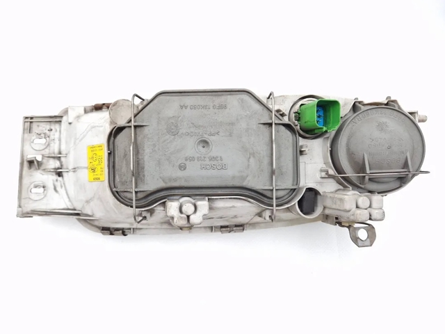 FORD 1042631 Левая фара в наличии Чернигов