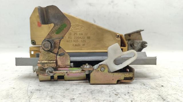 FORD 1043278 Замок двери передней правой в наличии Днепр