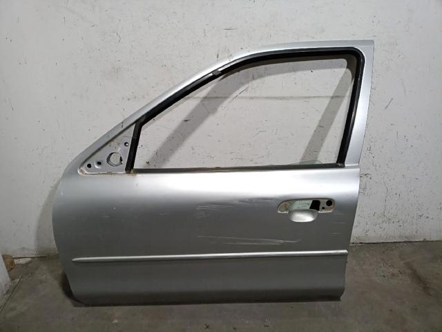 1043421 Ford