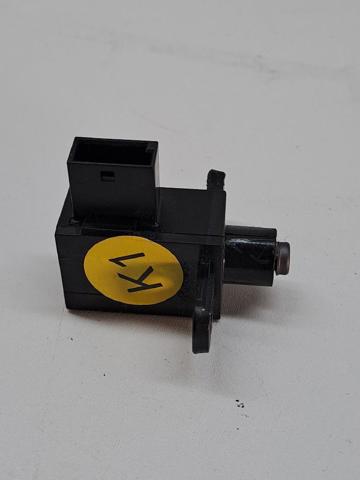 104566404E TESLA купить в Черновцы