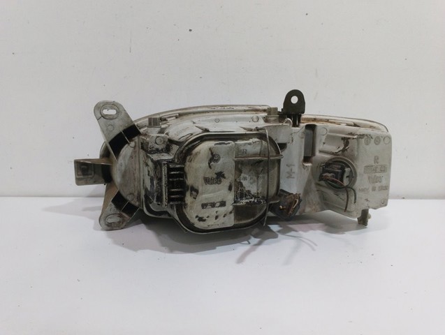 1046865 FORD Правая фара купить в Черкассы