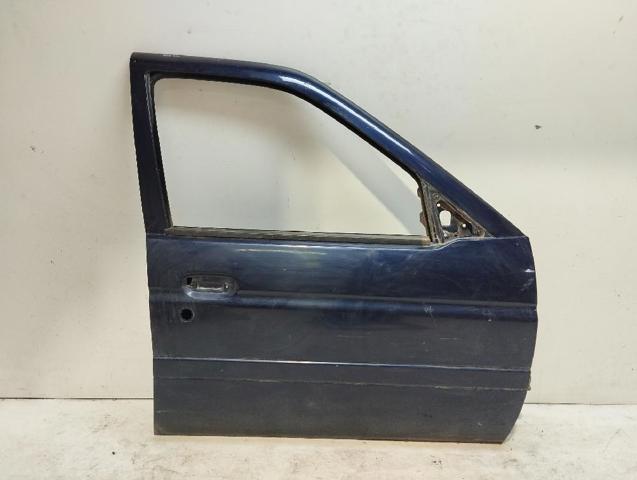 FORD 1055087 Панель-щека двери передней правой в наличии Павлоград