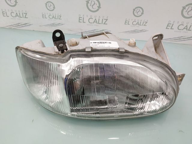 Luz direita 1058189 Ford