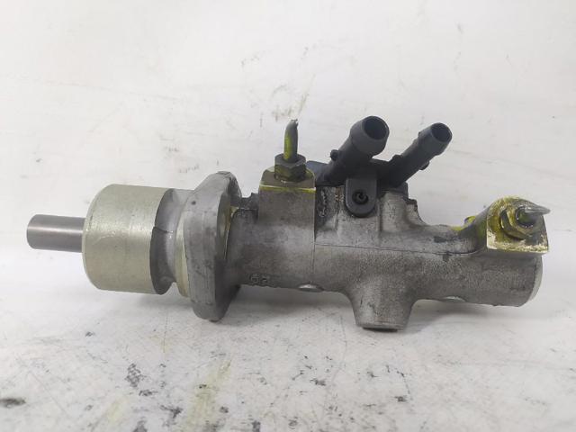 VOLVO 10612002803 Цилиндр тормозной главный в наличии Днепр