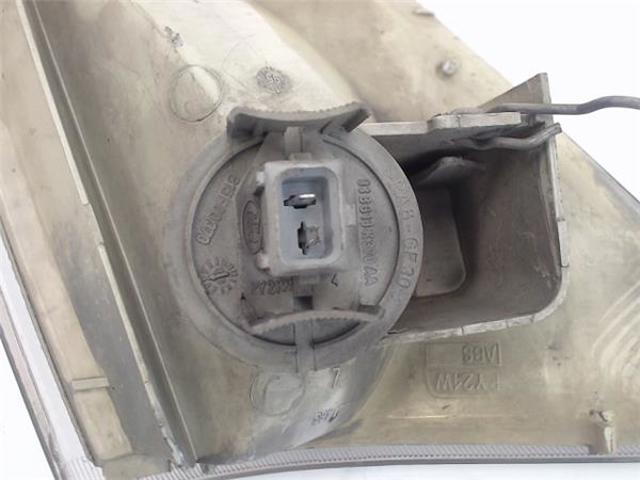 1062434 FORD Поворотник правый купить в Ирпень