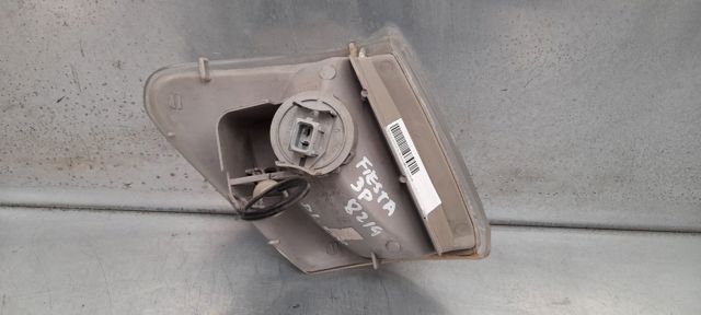 FORD 1062435 Поворотник левый в наличии Львов
