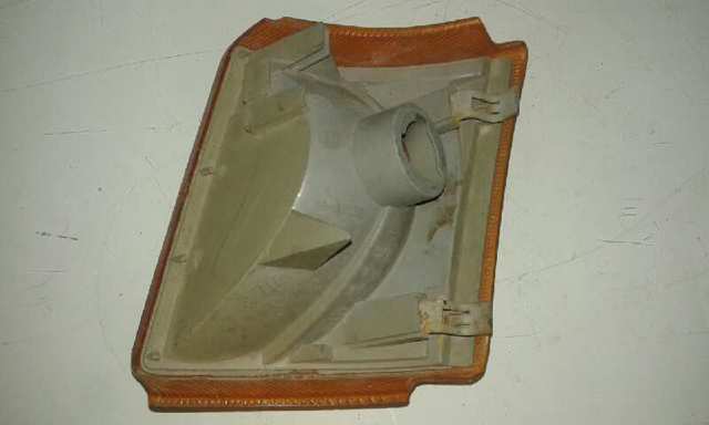 FORD 1063533 Поворотник правый в наличии Ровно