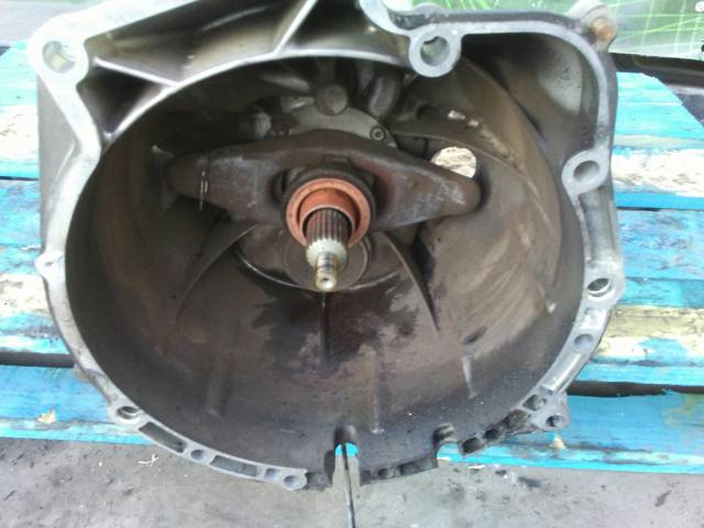 BMW 1069401058 КПП в сборе (механическая коробка передач) в наличии Украина