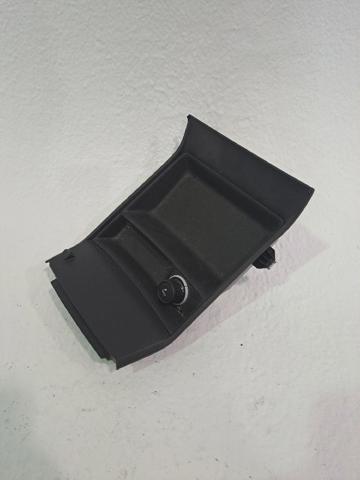 Acendedor de cigarros Ford Kuga 1 CBV