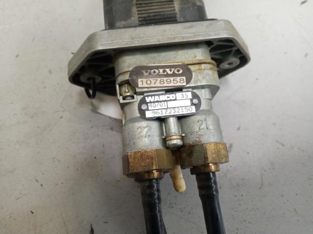 VOLVO 1078958 Кран ручника в наличии Киев