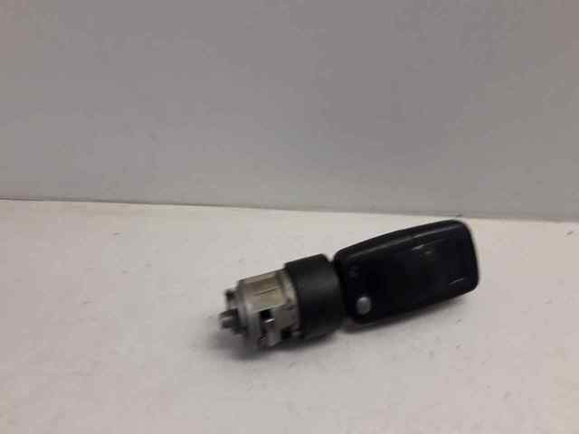 Trinco de fecho de ignição 107905855CB VAG