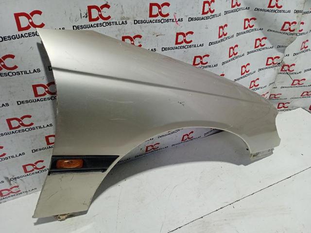 Pára-lama dianteiro direito Opel Omega 25, 26, 27