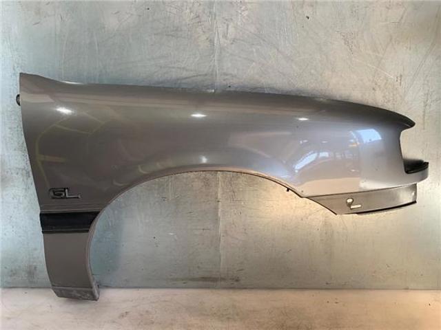 Pára-lama dianteiro direito 1102128 OPEL