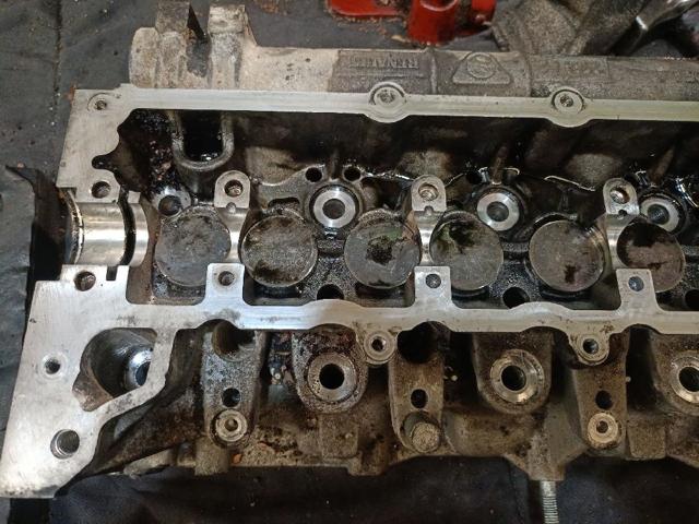 RENAULT 110415795R ГБЦ в наличии Одесса