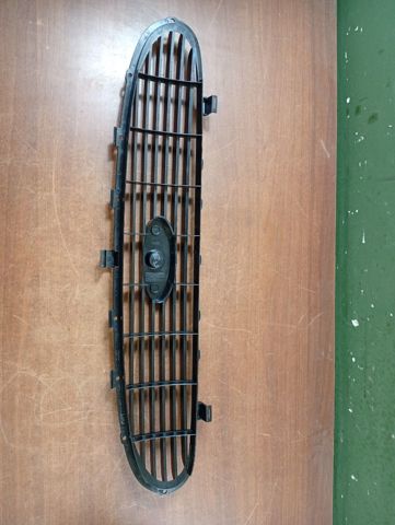 1104894 FORD Решетка радиатора купить в Каменское