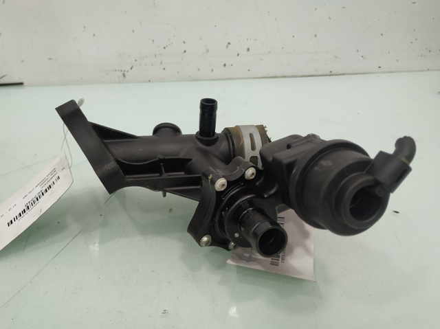 NISSAN 110600686R Корпус термостата в наличии Черкассы