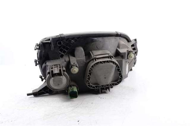 FORD 1106922 Правая фара в наличии Харьков