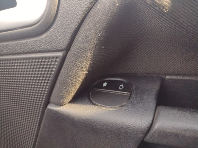 Controle da janela dianteira direita para Ford Fiesta V 1.4 16V FXJA 1107243