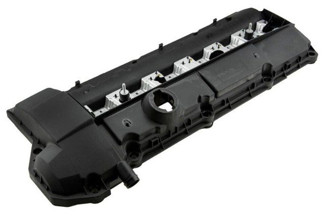 BMW 11121748630 Крышка клапанная в наличии Чернигов