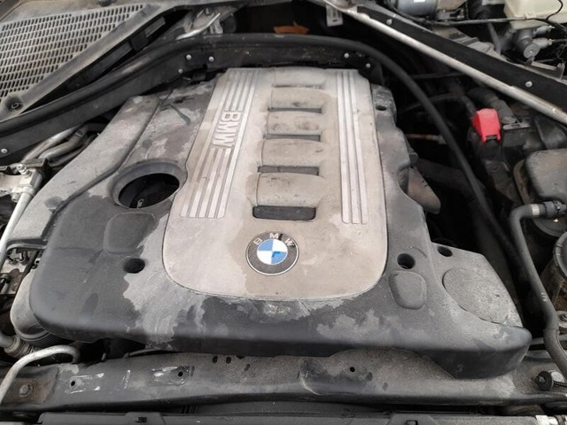 BMW 11147807240 Крышка двигателя в наличии Киев