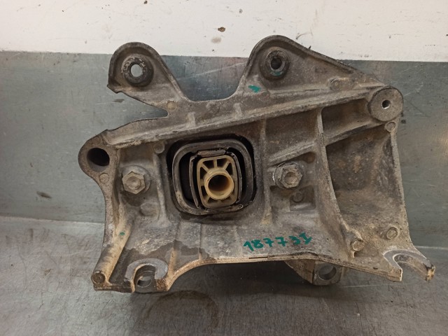RENAULT 112210001R Кронштейн подушки КПП в наличии Хмельницкий