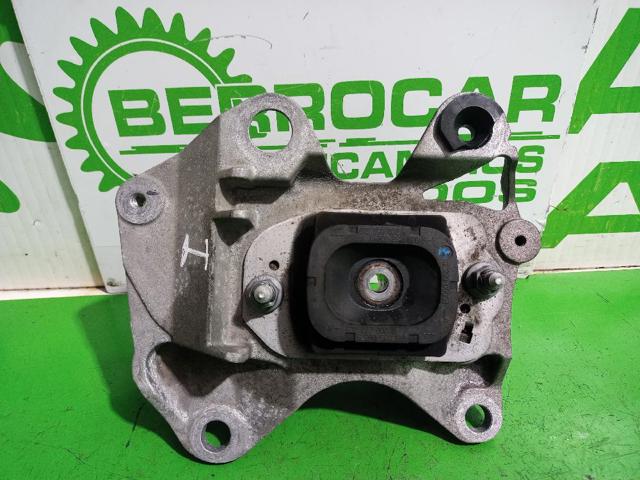 RENAULT 112210001R Кронштейн подушки КПП в наличии Киев