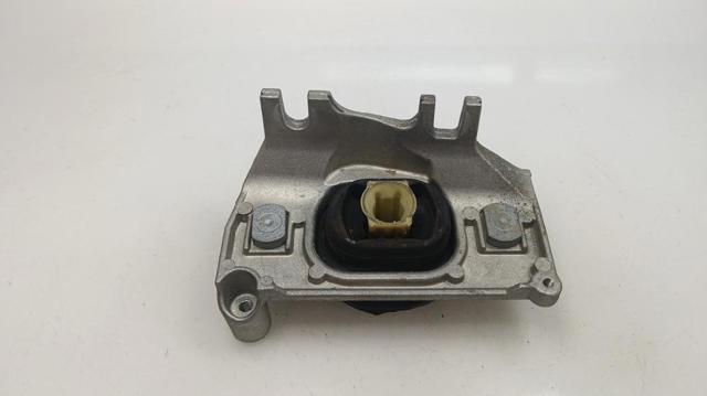 RENAULT 112228880R Кронштейн подушки (опоры) двигателя левой в наличии Черкассы