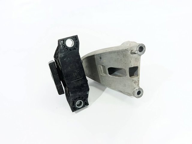 RENAULT 112328191R Кронштейн подушки (опоры) двигателя правой в наличии Полтава