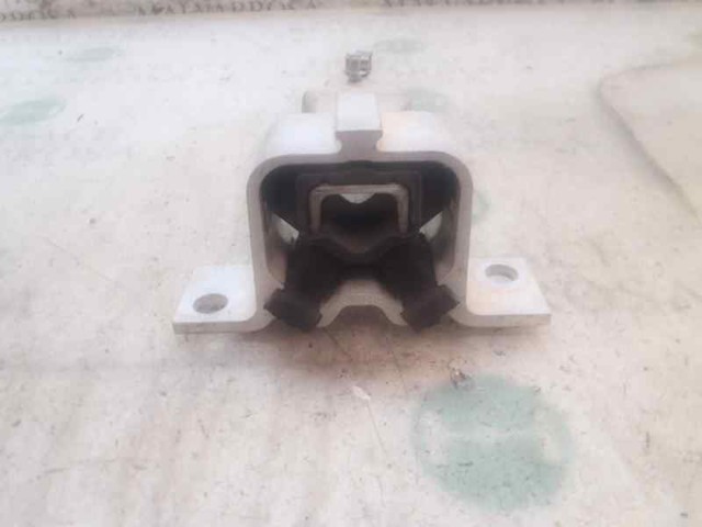 112463195R RENAULT Правая подушка двигателя купить в Киев