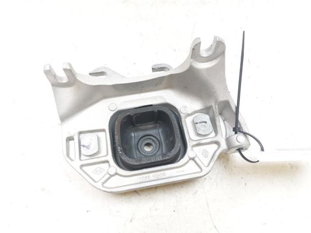 RENAULT 112531060R Кронштейн подушки (опоры) двигателя левой в наличии Черновцы