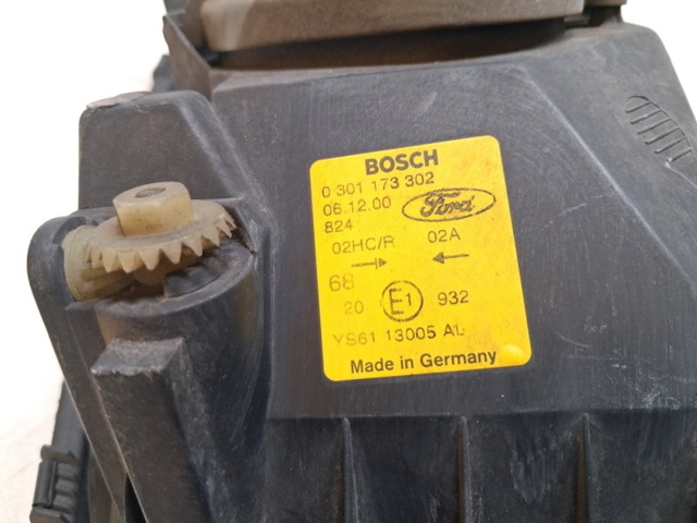 1127895 FORD Правая фара купить в Николаев