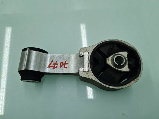 113560381R RENAULT Подушка (опора) двигателя правая верхняя купить в Черкассы