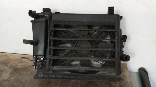 1137328080 BMW Диффузор радиатора охлаждения, в сборе с мотором и крыльчаткой купить в Украина