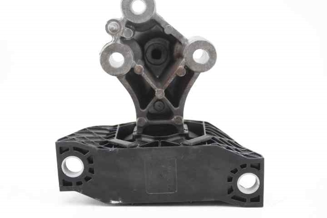 113750822R RENAULT Правая подушка двигателя купить в Винница