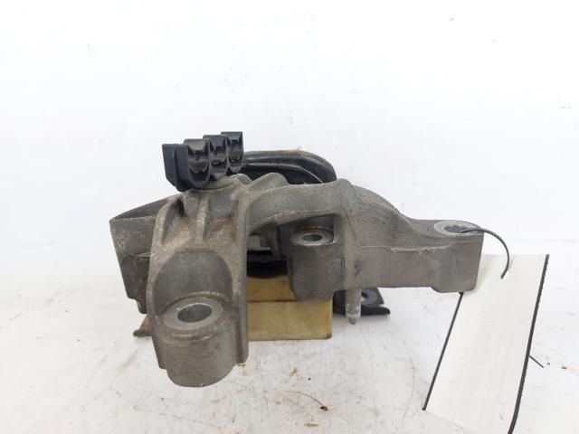 RENAULT 113758078R Правая подушка двигателя в наличии Ужгород