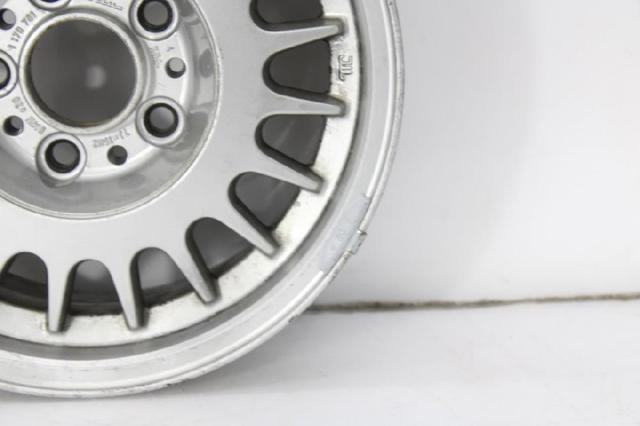 BMW 1179761 Диски колесные литые (легкосплавные, титановые) в наличии Черновцы