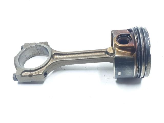 121607038R RENAULT Шатун поршня двигателя купить в Ужгород