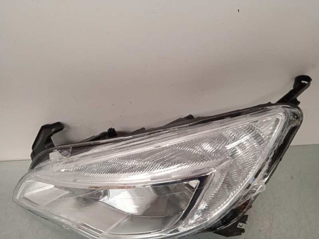 OPEL 1216181 Левая фара в наличии Львов