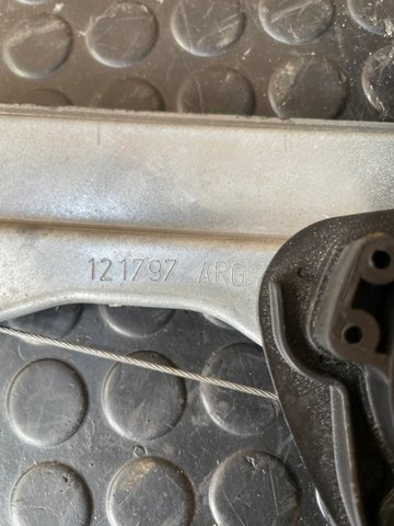 PEUGEOT 121796ARD Стеклоподъемник передней правой двери в наличии Павлоград