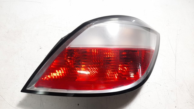 Lanterna traseira direita para Opel Astra H 1.7 CDTI (L48) Z17DTH 1222356
