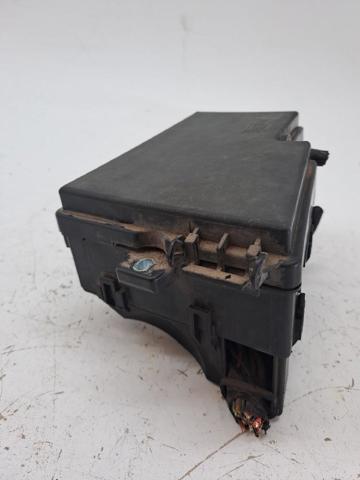 FORD 1223183 Корпус блока предохранителей в наличии Запорожье