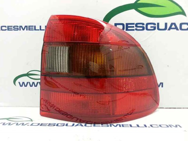 Lanterna traseira direita 1223982 Opel