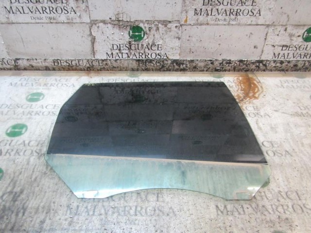 Vidro da porta traseira direita 1226718 Ford