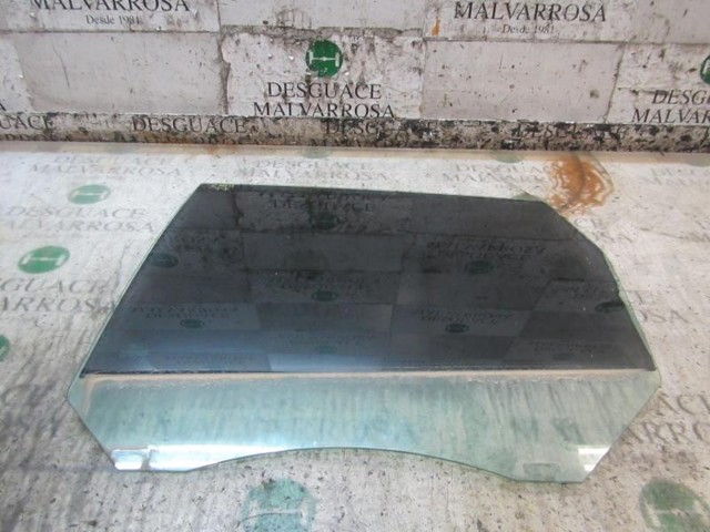 1226721 Стекло двери задней левой купить Тернополь