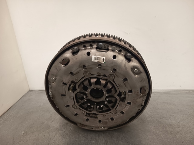 123103008R NISSAN Маховик купить в Николаев