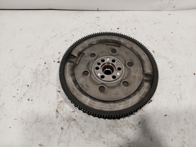 RENAULT 123104345R Маховик в наличии Ровно
