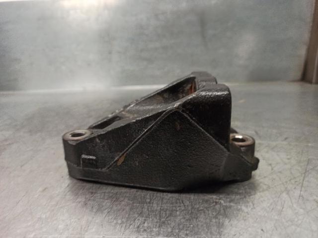 1231537030 TOYOTA Кронштейн подушки (опоры) двигателя правой купить в Харьков